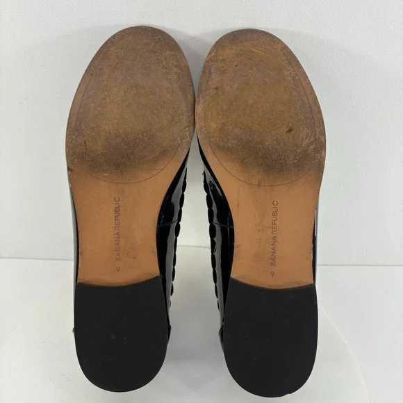 Banana Republic Patent Leather Scalloped Trim Loafers Black Women's Size 9M‎ - Picture 8 of 9